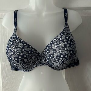Pink by Victoria secret push up bra size 40DD